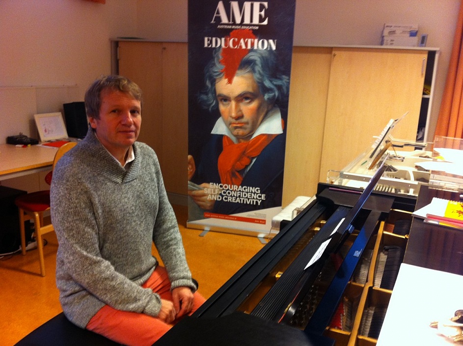 Online lessons piano