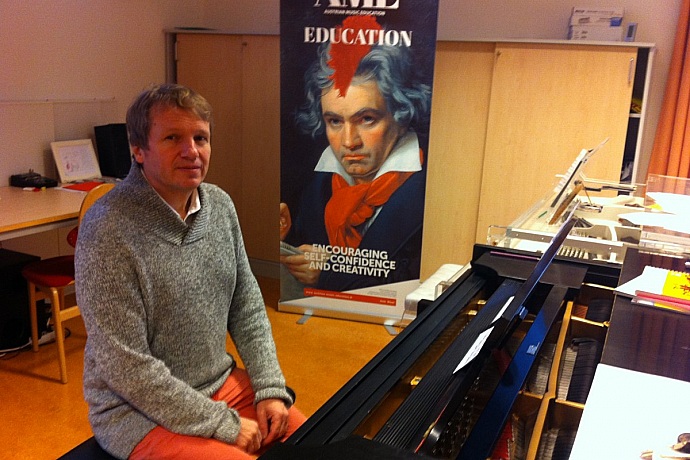 Online lessons piano